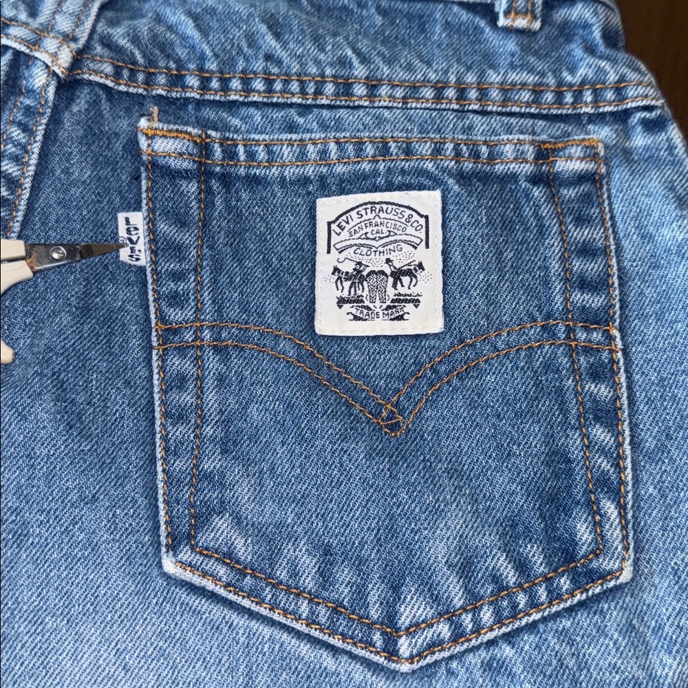 Levi’s Vintage Rare white tab, 2 horse patch denim EUC